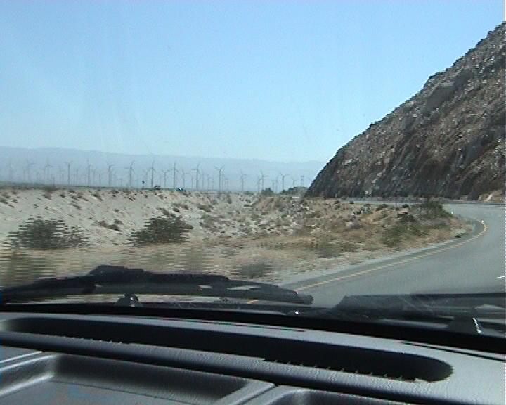 Windräder in der Wüste